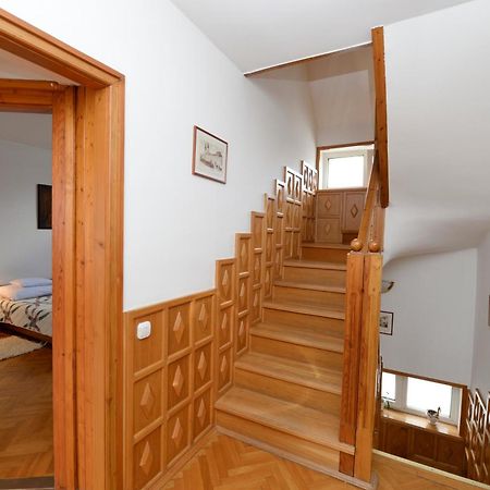 Vincze Vendeghaz Apartment Eger Bagian luar foto
