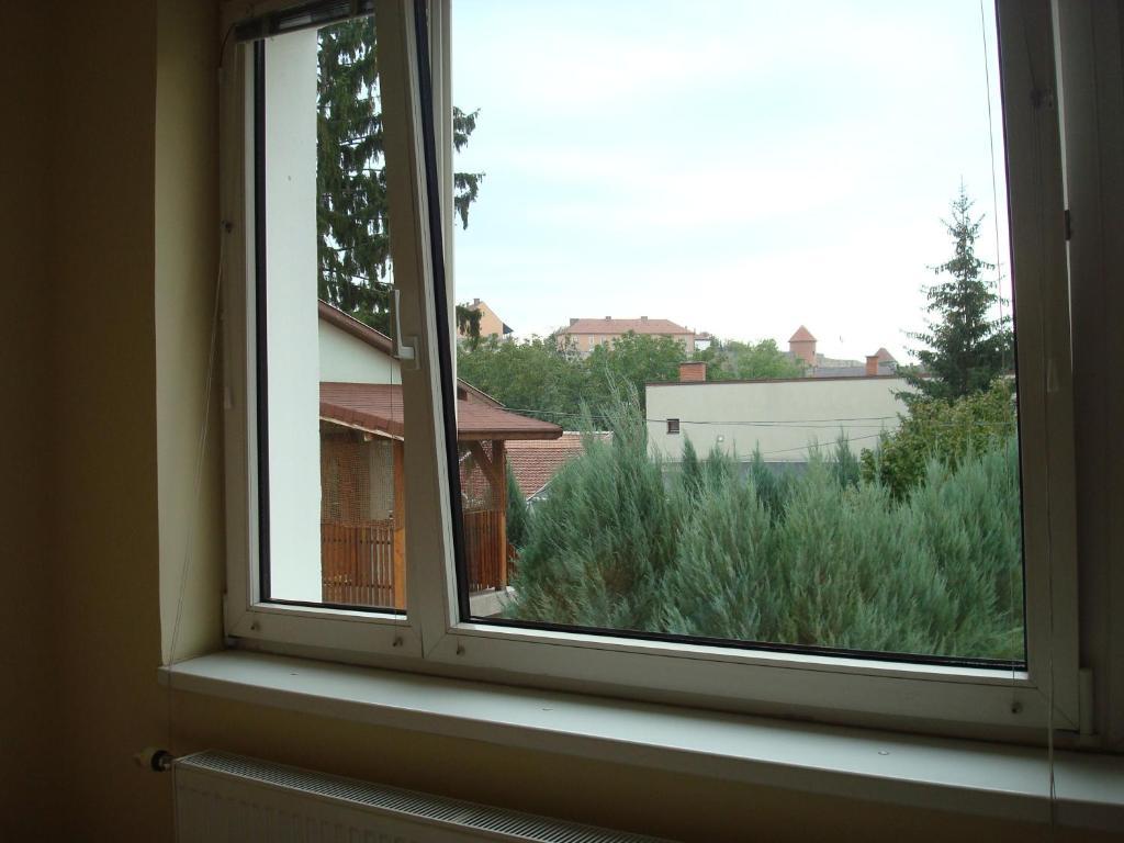 Vincze Vendeghaz Apartment Eger Ruang foto
