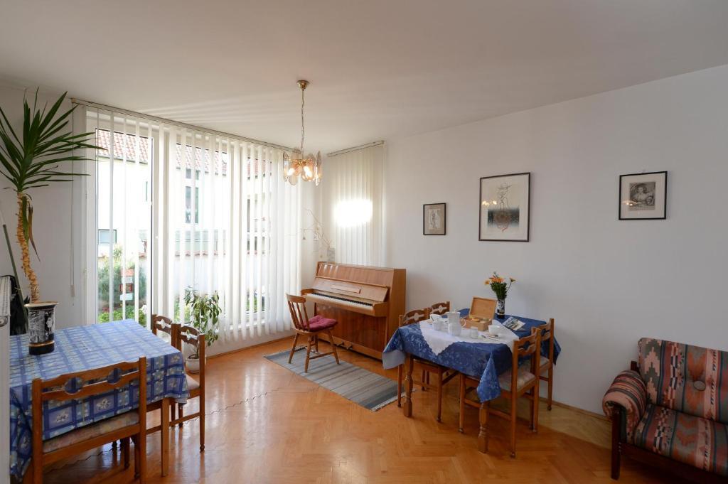 Vincze Vendeghaz Apartment Eger Bagian luar foto